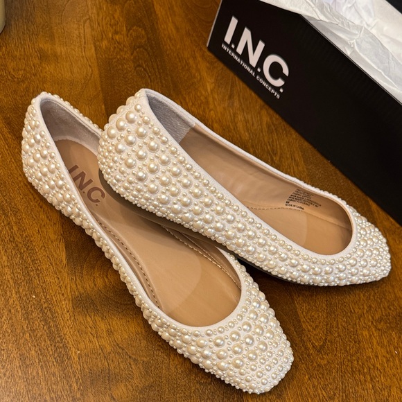 INC International Concepts NEW Women's Pearl Adorned Flats - White Pearl-Size 6 - Picture 6 of 6